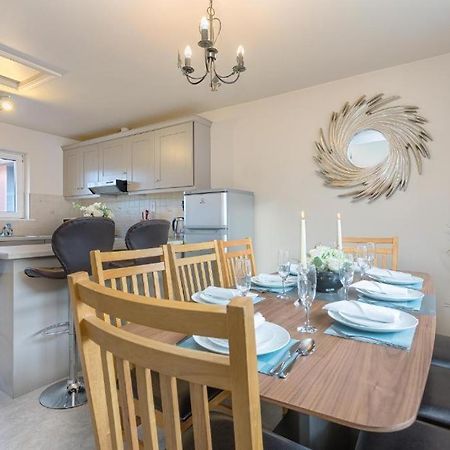 Town Square Townhouse - Best Location In Galway Dış mekan fotoğraf