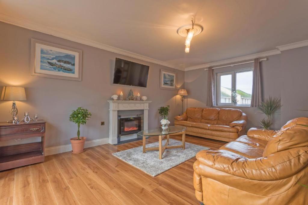 Town Square Townhouse - Best Location In Galway Dış mekan fotoğraf